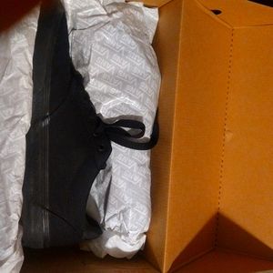 All black vans Atwood deluxe